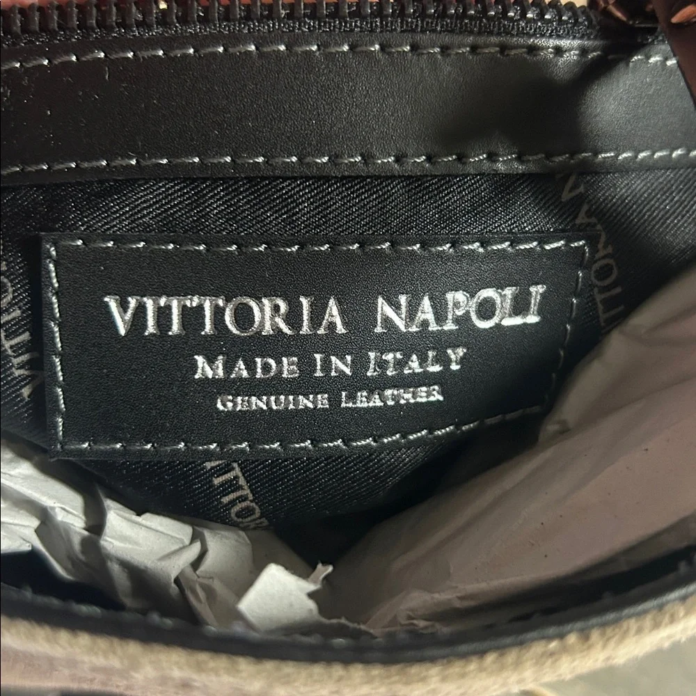 Vittoria Napoli Toscano Italian Leather Suede & Leather Shoulder Hand Bag‎ NWT
